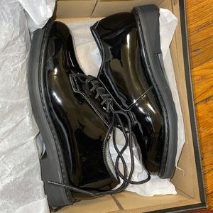 Shiny Shoes